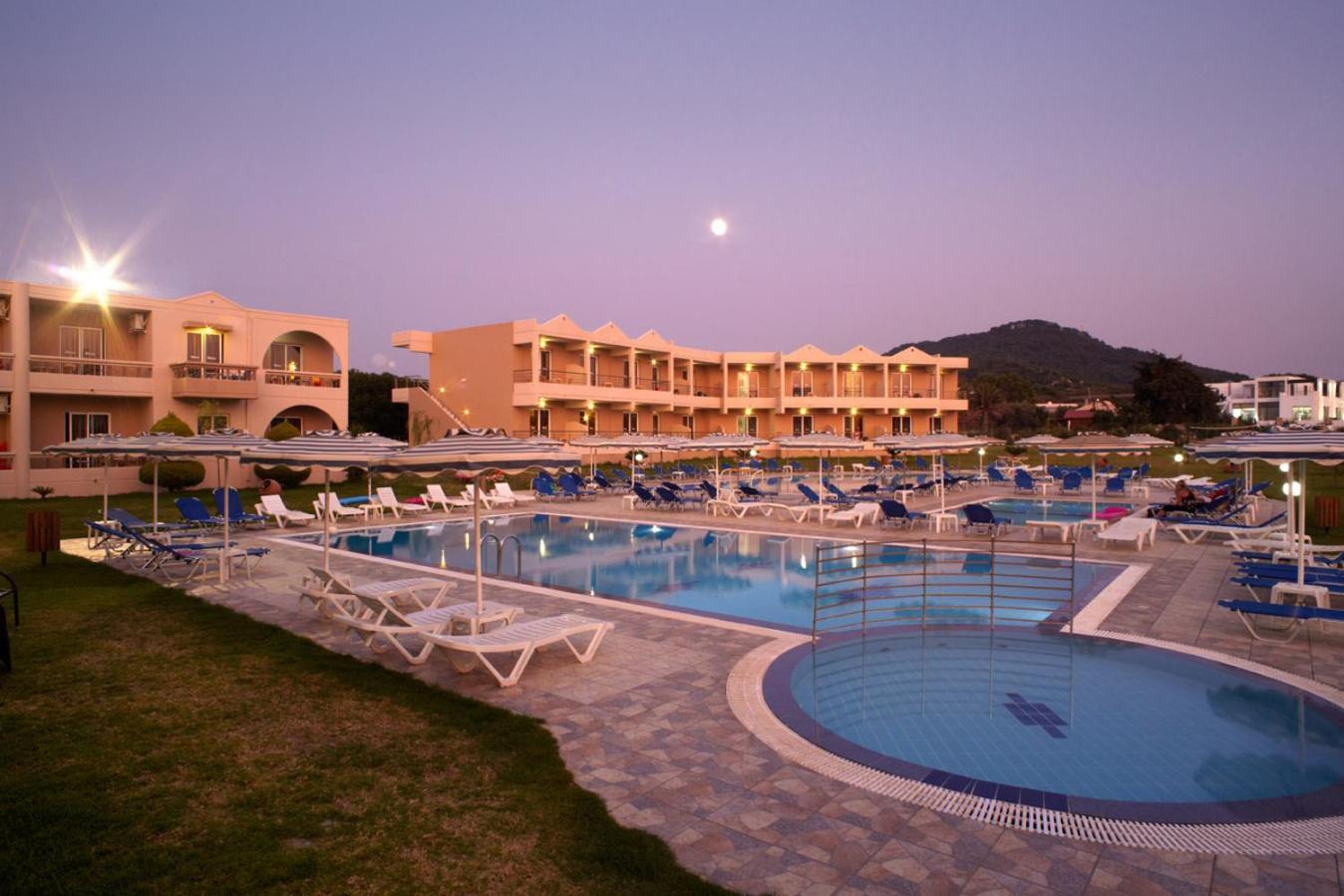 Emerald Hotel Kremasztí Kültér fotó